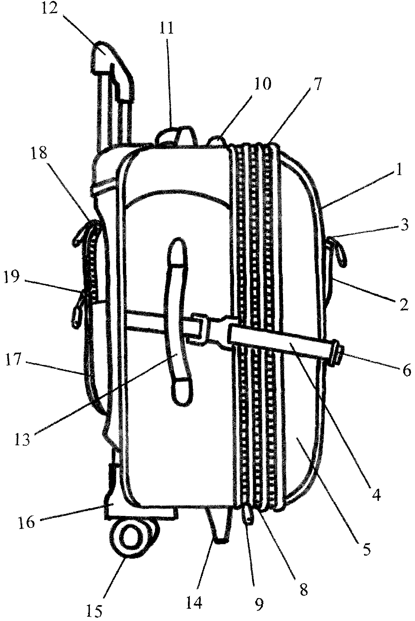 Draw-bar box with eight wheels and three parallel zippers