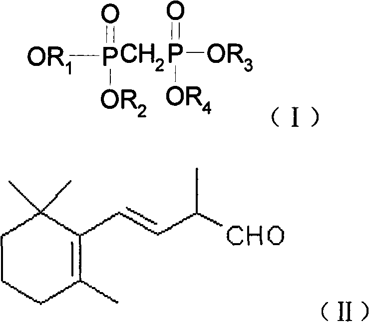 Method for preparing 3-methyl-5-(2,6,6-trimethyl-1-cyclohexene-1-base)-2, 4-pentadiene-dialkyl phosphoric ester
