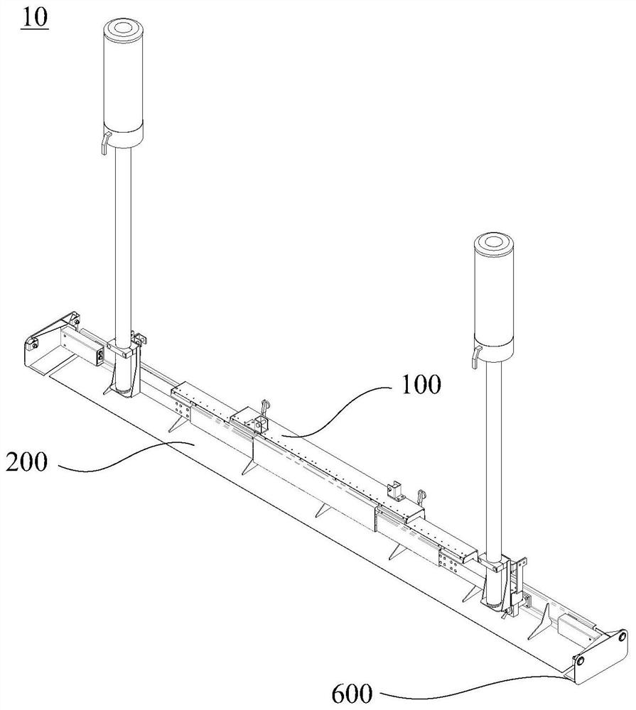 Squeegee device and scraper machine