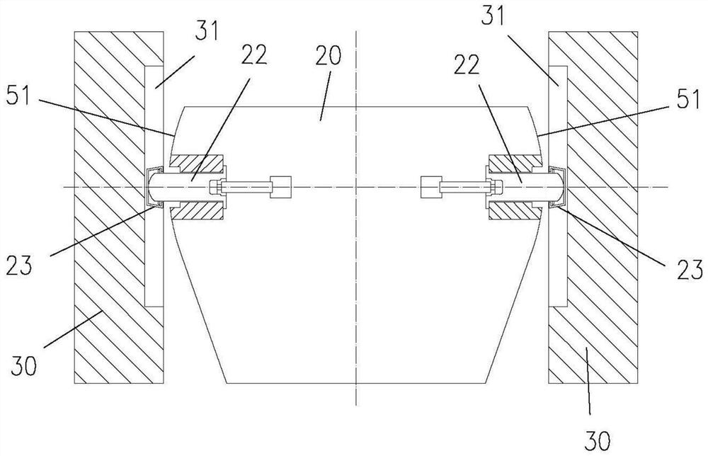 Three-degree-of-freedom sliding groove type connector for connecting transfer barge and semi-submersible platform