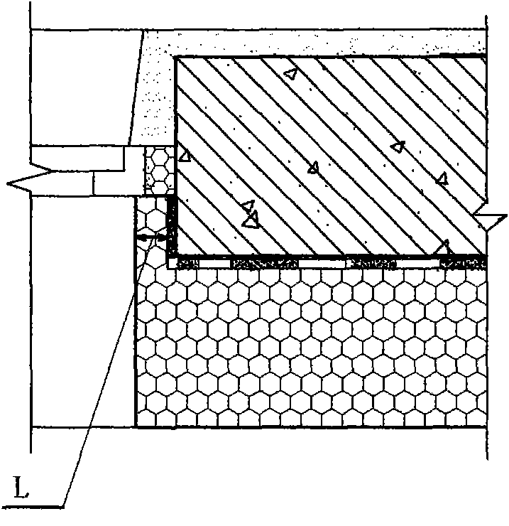 Hole heat insulation break bridge structure of composite heat-preservation wall door and window