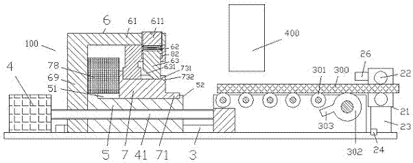 A workbench device capable of spraying coating materials for plate processing and using method thereof