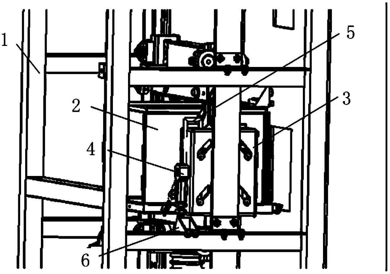 Safety protection system for flat floor of elevator