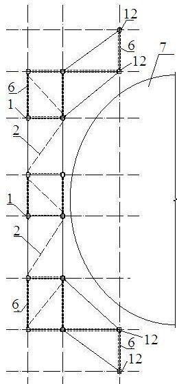 Spanning type molten salt pump supporting steel platform and molten salt pump supporting method