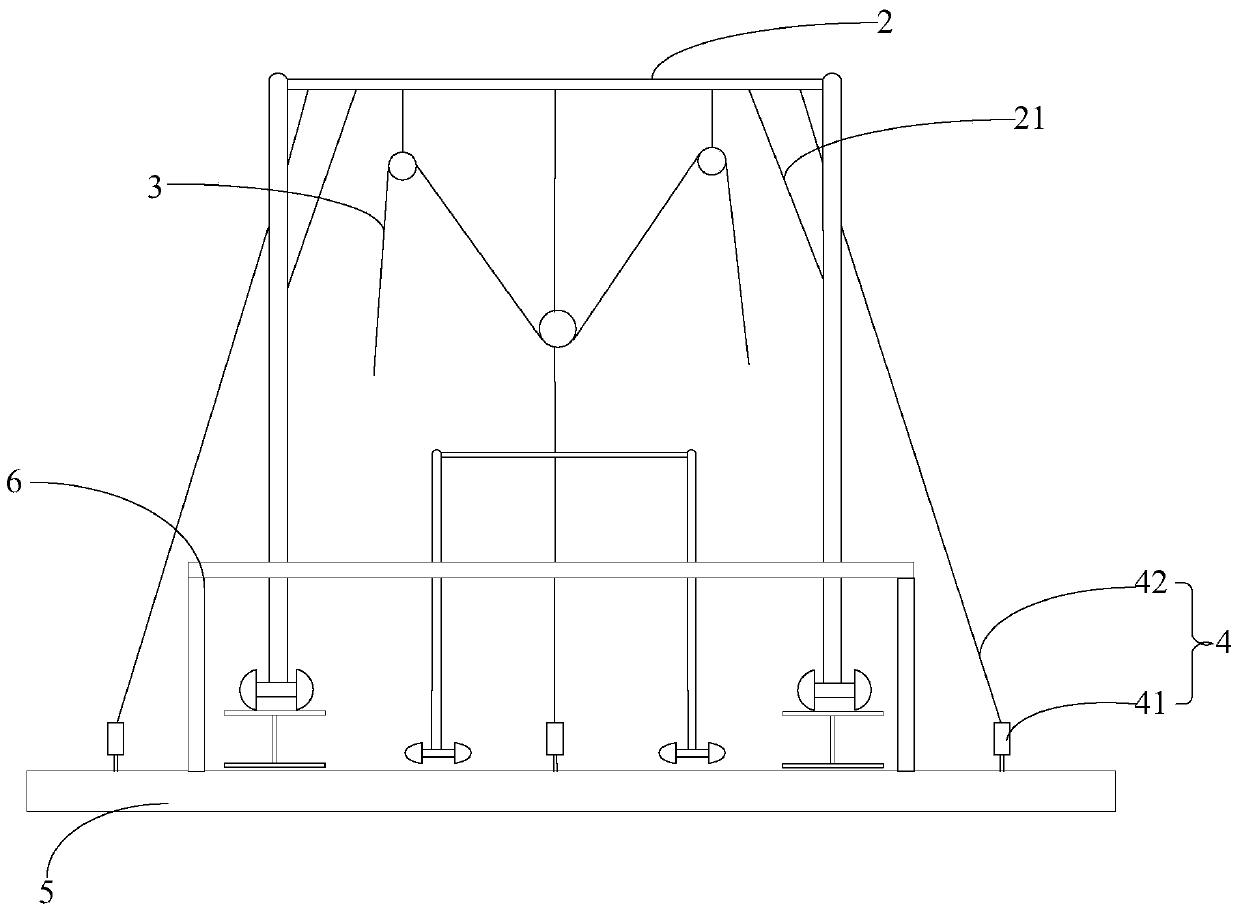 Lifting device for detachable portal mast construction and its construction method