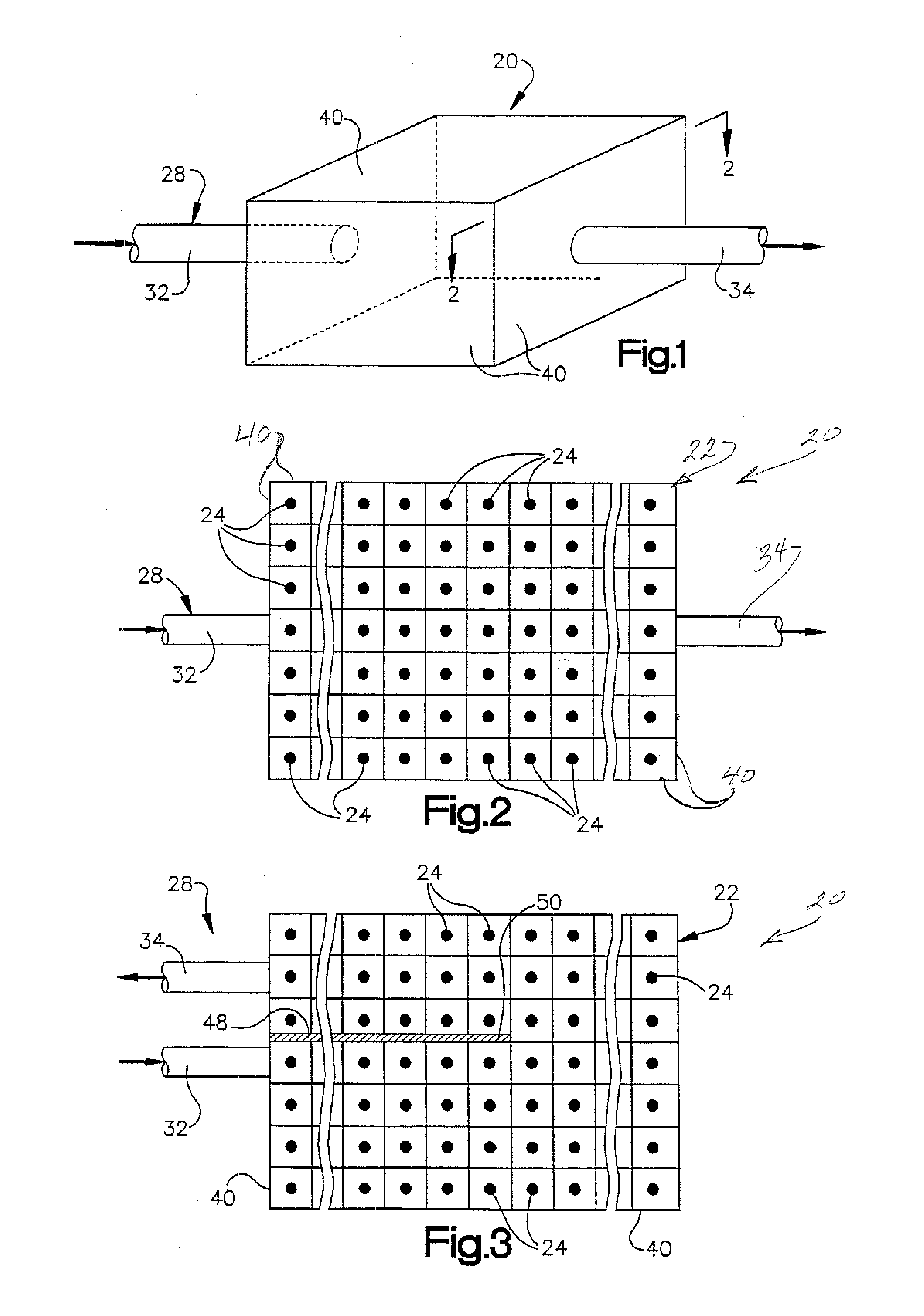 Scaffold and method for implanting cells