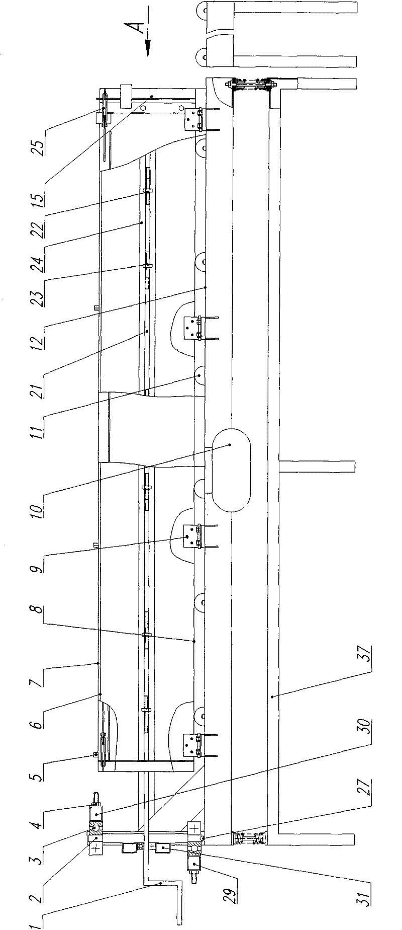 Smoke-air duct shocking casting machine