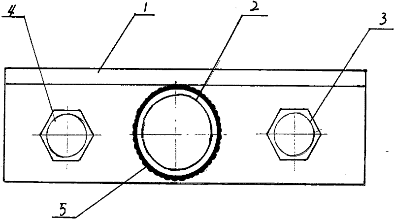 Rear-mounted rigid wall-connecting device