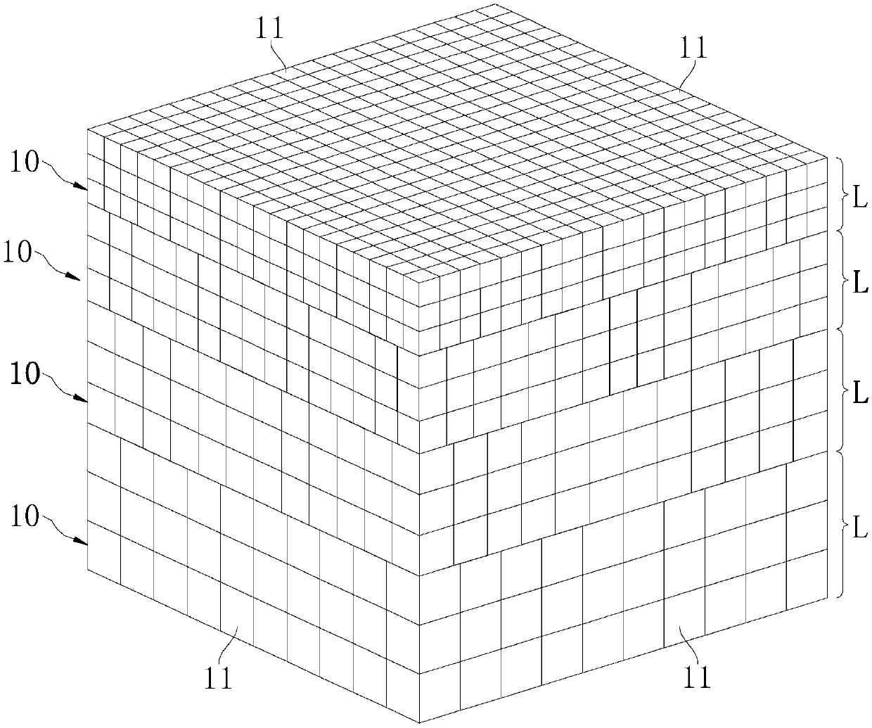 Functional gradient porous energy absorbing material and manufacturing method thereof