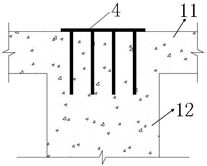 Concrete floor walking trestle device for large crawler crane and mounting method thereof