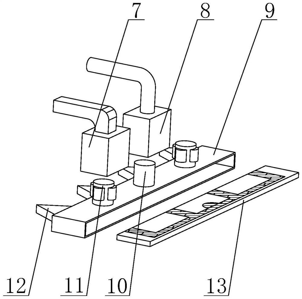 Hot cutting machine for special-shaped valve port of plastic woven bag