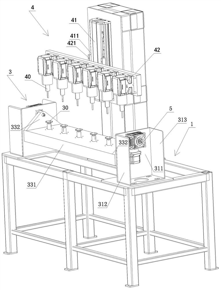 Machining equipment for punching arc workpiece and using method of machining equipment