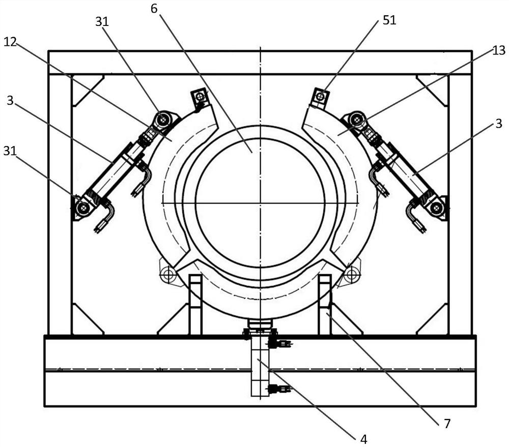 Automatic locking device for three-piece type hoop flange