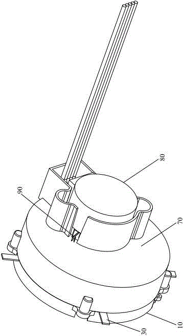 High-voltage arc prevention switching device