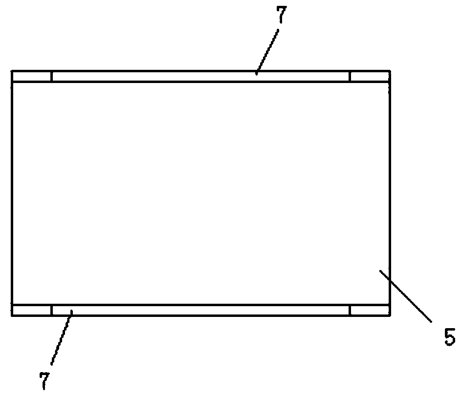 Automatic sorting and collecting device for two liquids