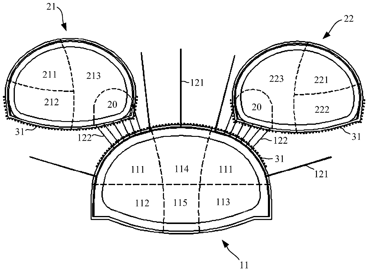 Construction method of small clear distance laminated tunnel