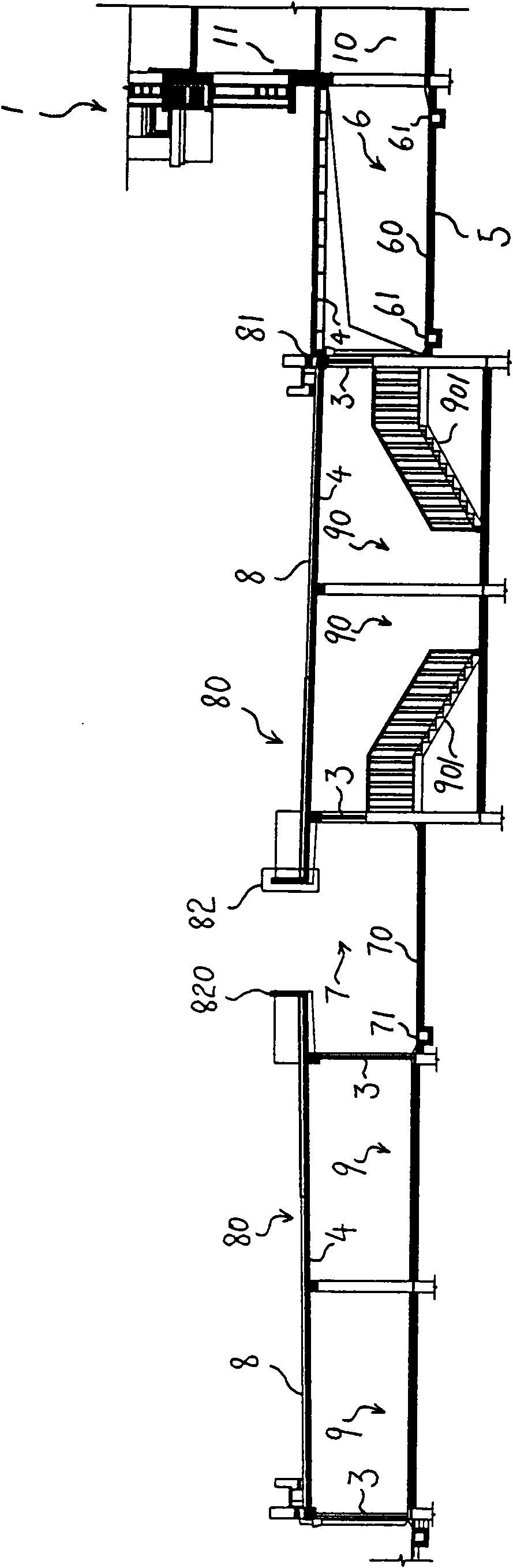 Storehouse structure making full use of inter-building space