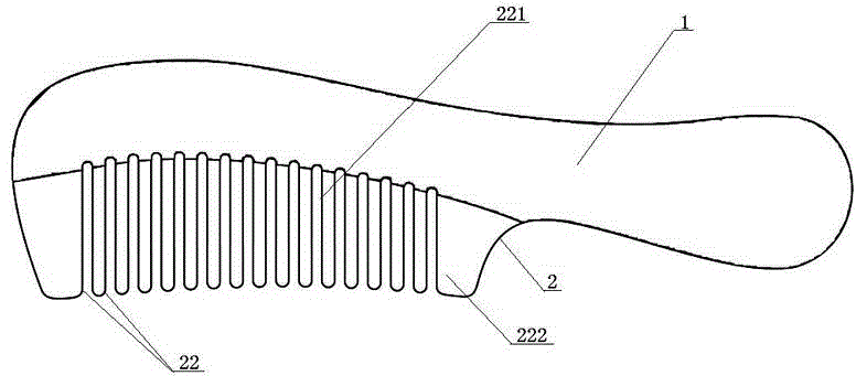 Flexible comb protective sleeve and platy comb comprising same