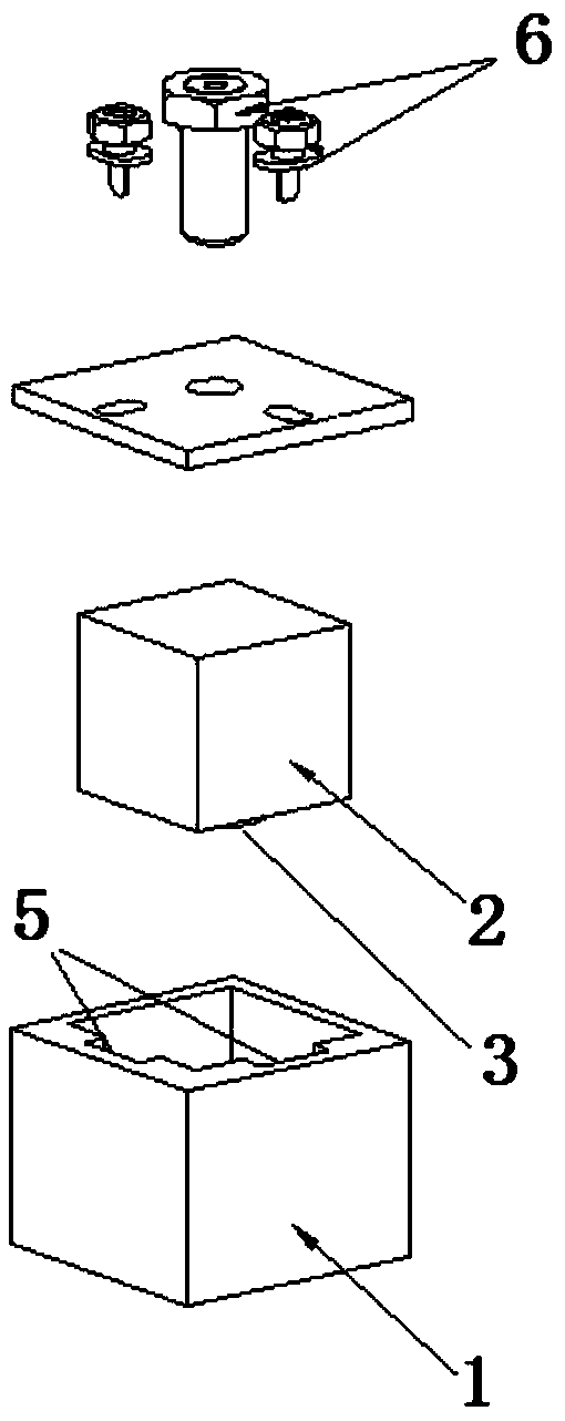 Outward-convex cavity three-mode resonant structure and filter with resonant structure