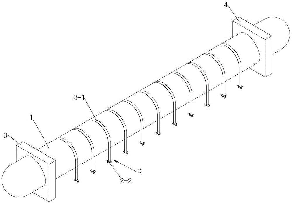Method for reinforcing culvert through inflatable internal mold and self-compacting concrete