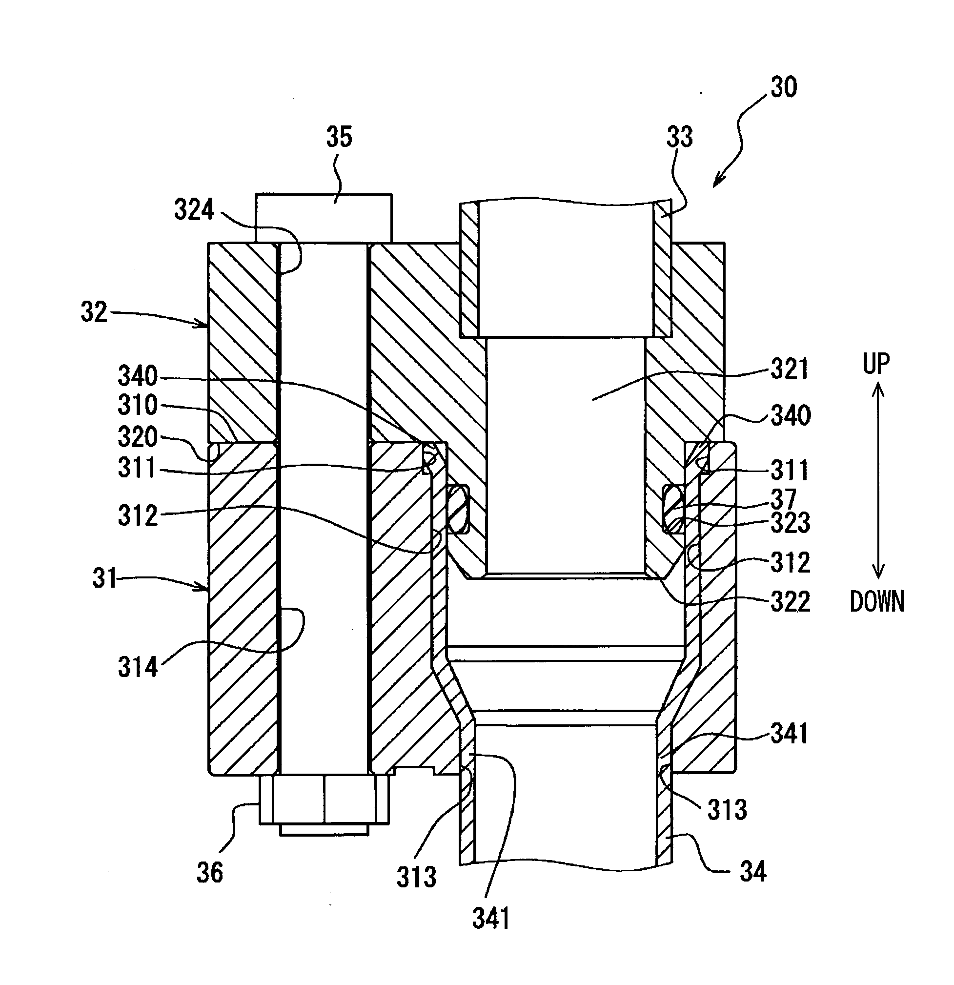 Piping connection device and heat pump cycle device having same