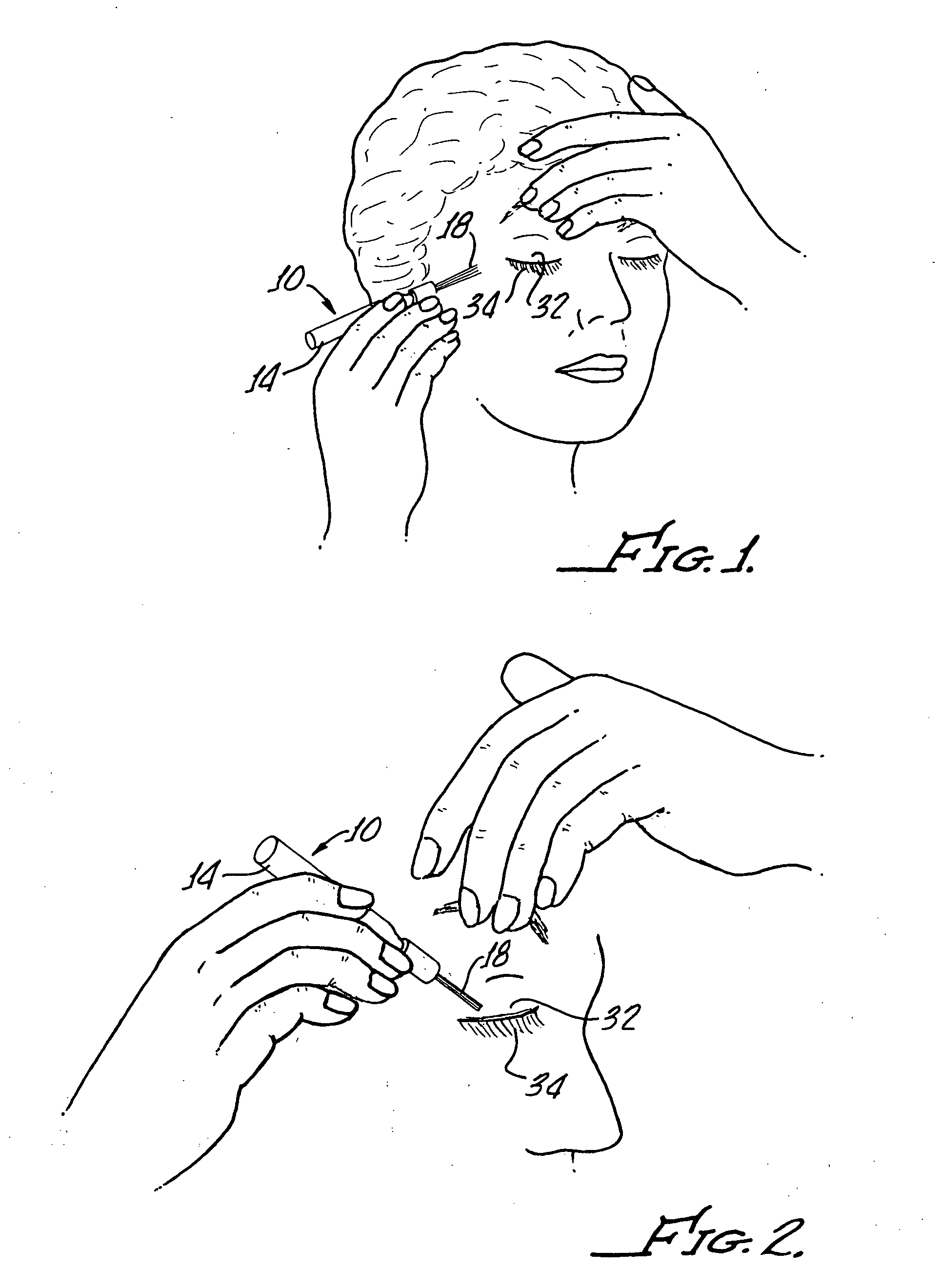 Eyelash applicator and method