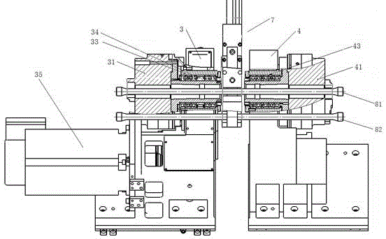 Numerically controlled lathe for two-head processing of torsion rod and method for processing torsion rod through numerically controlled lathe