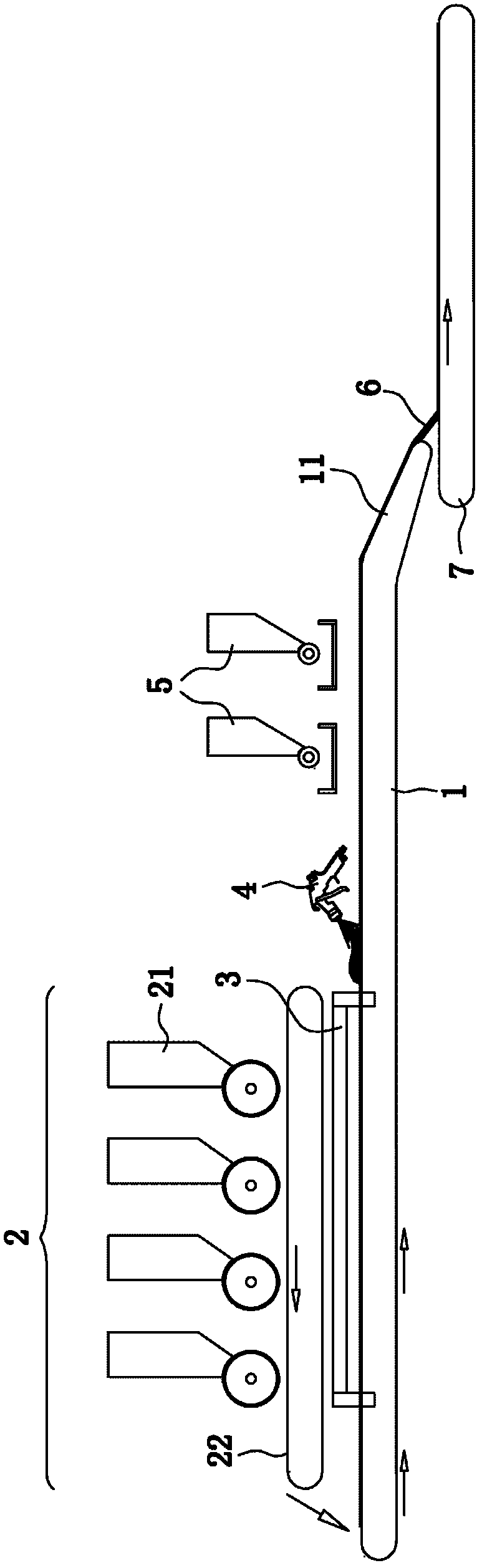 Material distribution method and device for production of ceramic tile