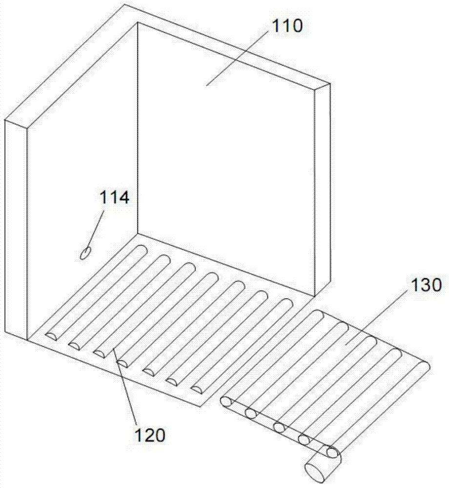 A continuous automatic loading and unloading freight elevator and its loading and unloading method