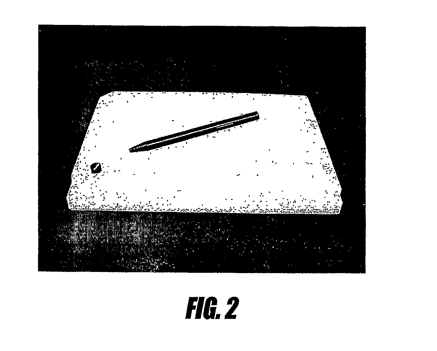 Method of minimizing reagent consumption in microplate-based reactions