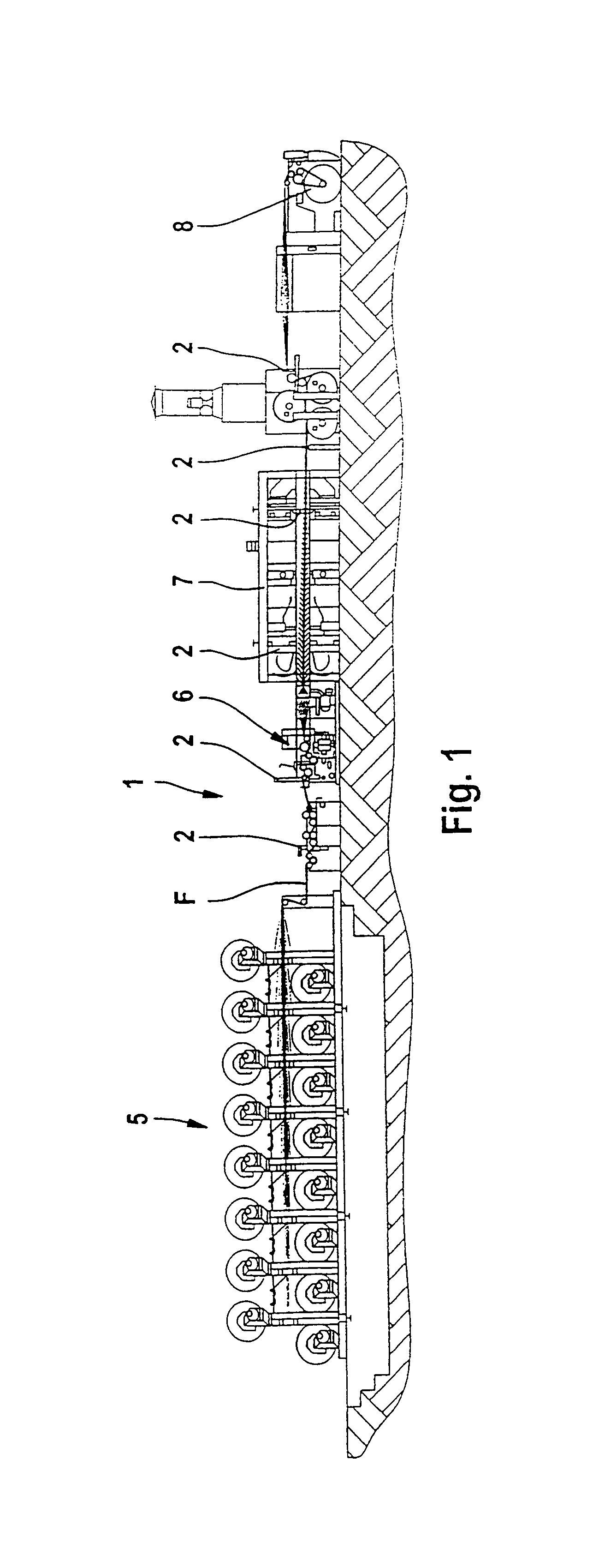 Method and auxiliary device for leasing threads into guide elements of a handling device for handling threads and a handling device of this type