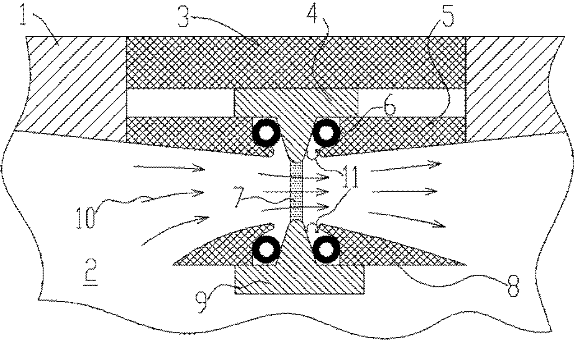 Discharging chamber with micro-channel structure and gas laser device