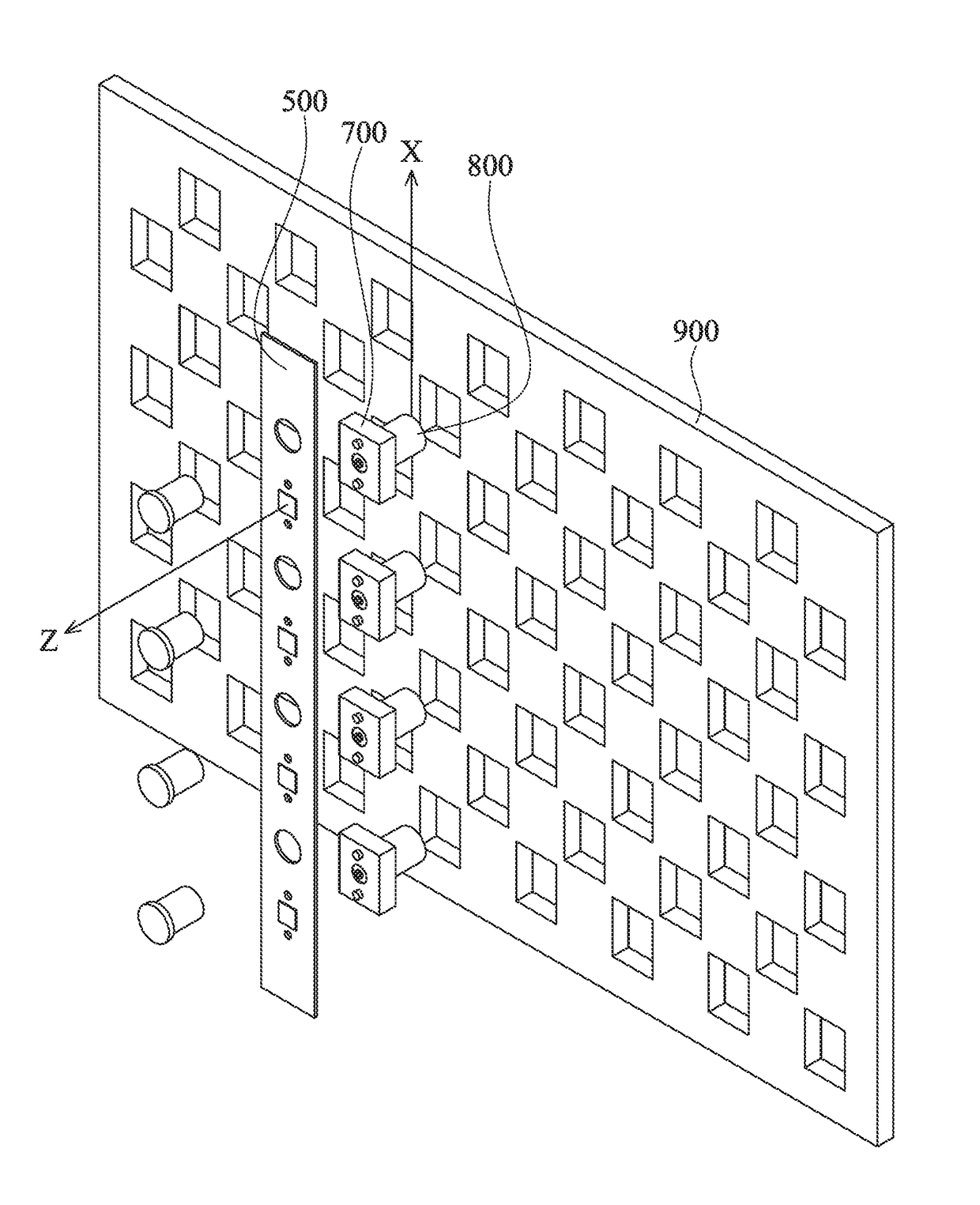 Millimeter-wave antenna device and millimeter-wave antenna array device thereof