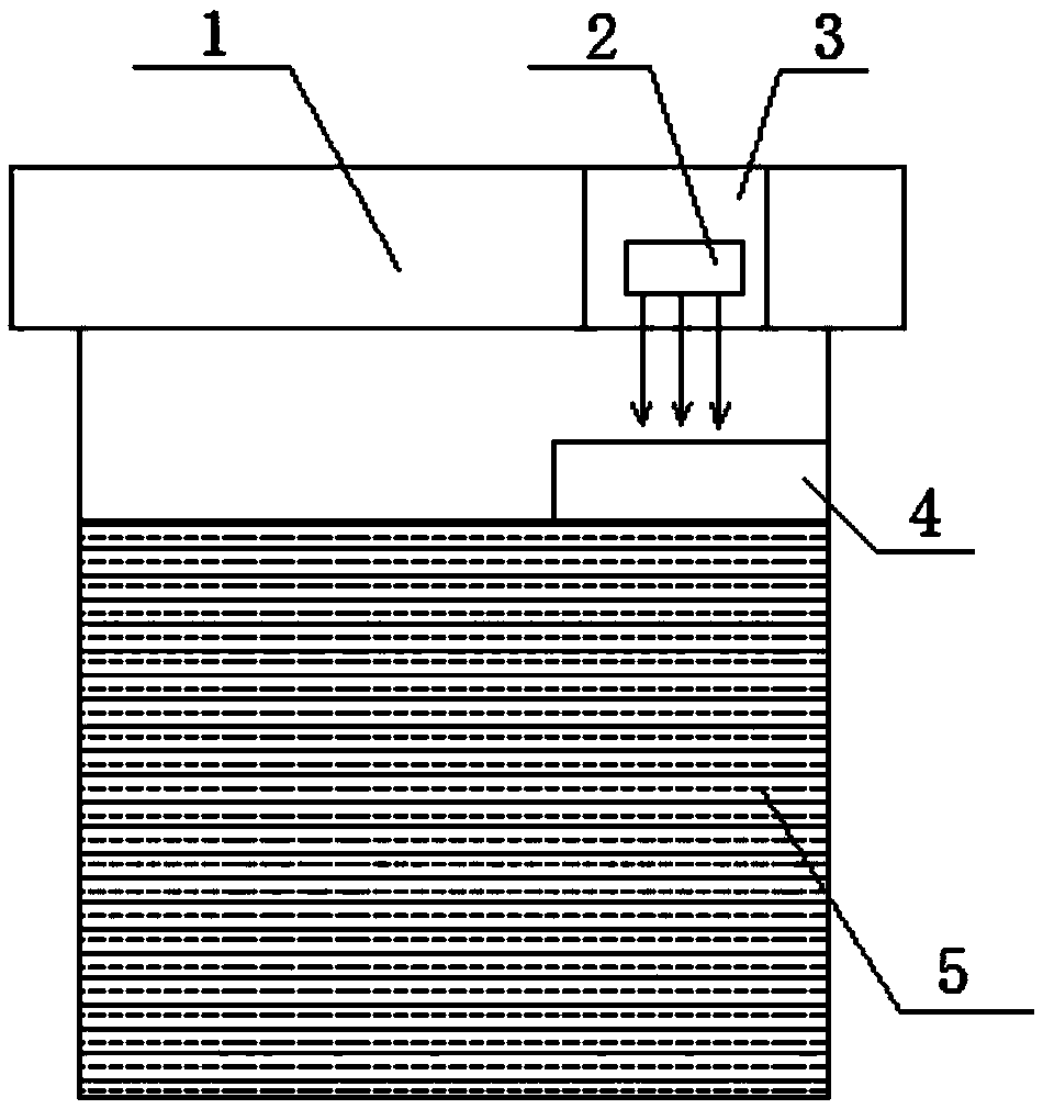 Fish jar with filtering noise reduction device