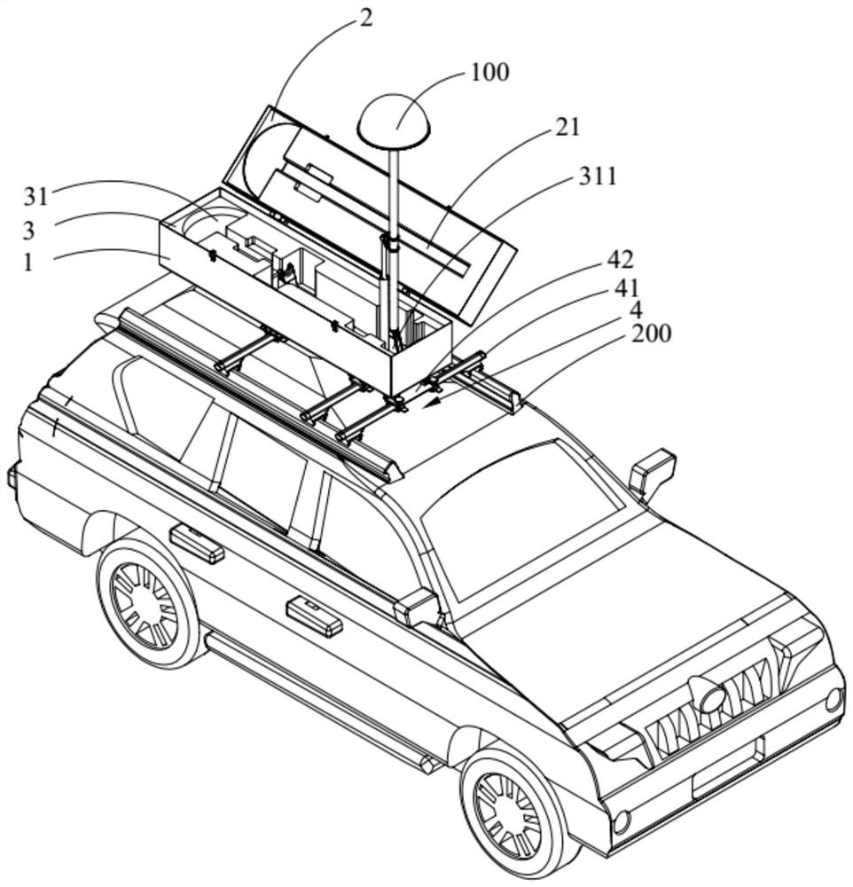 Vehicle-mounted antenna protection device