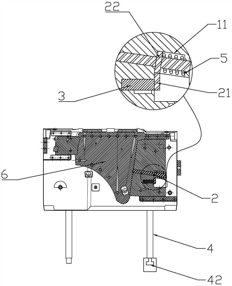 Injection mold pitched roof vibrating needle linkage mechanism and inverted buckle removing method