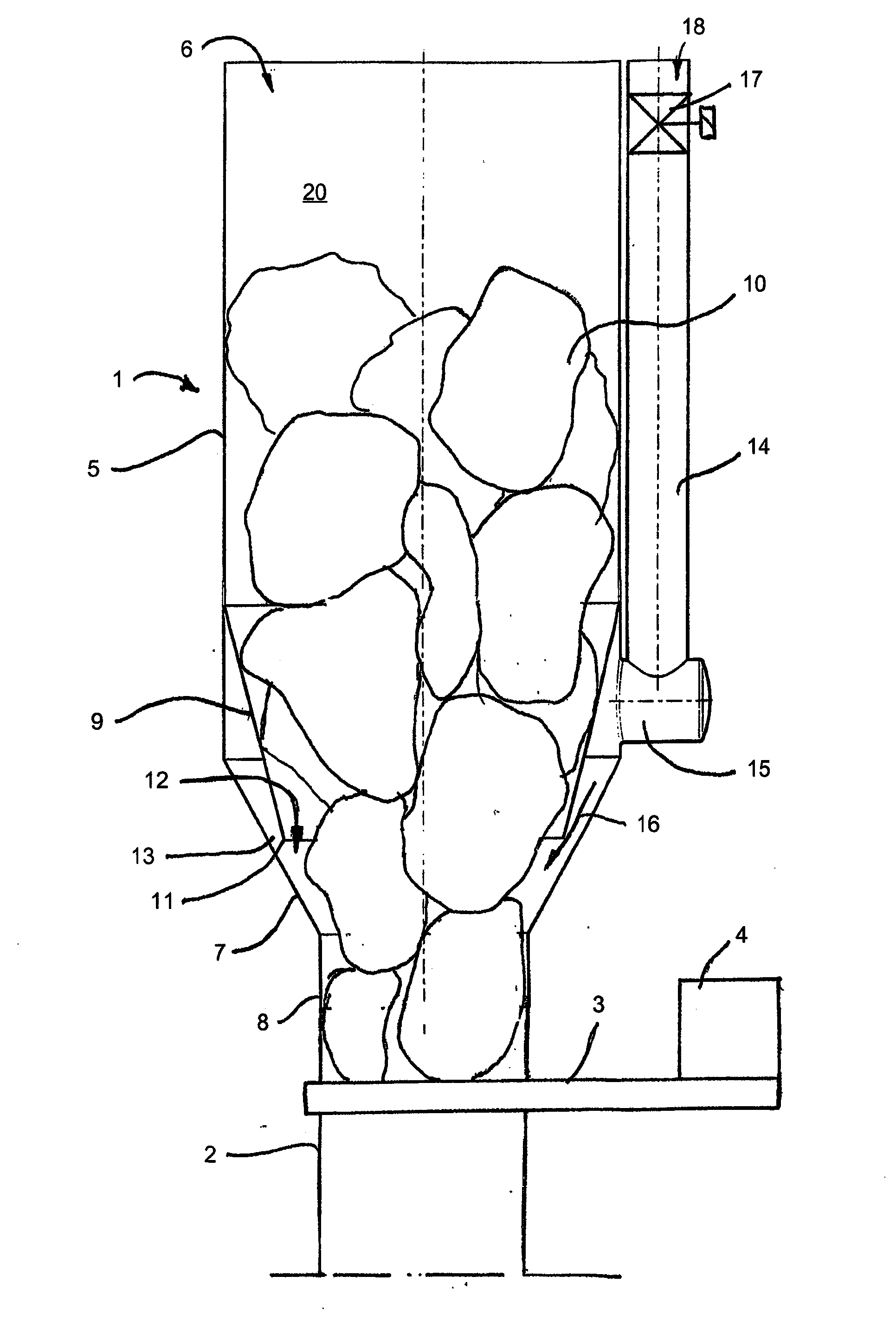 Method and arrangement in a pneumatic material conveying system