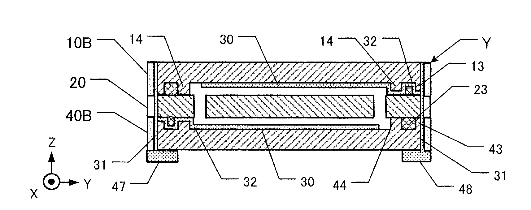Piezoelectric devices including electrode-less vibrating portions