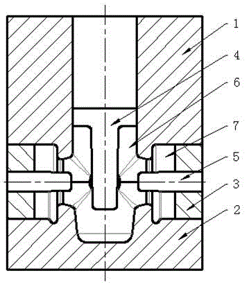 Multi-direction combined extrusion die and method for large-dimension flange three-way valve body