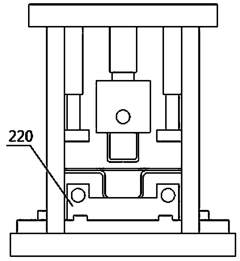A thermoforming stamping device and stamping method for an automobile energy-absorbing structure