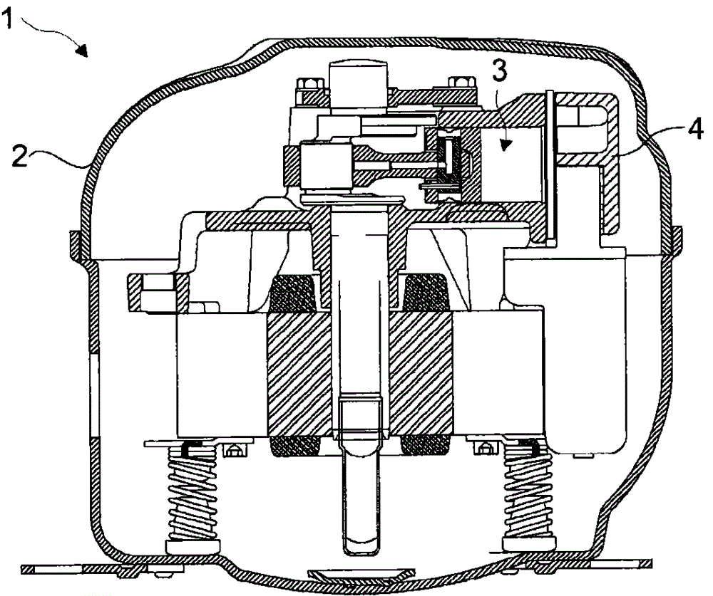 Compressor comprising cylinder head