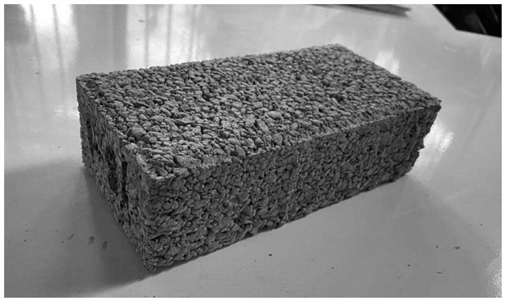 Ecological concrete water permeable brick based on fly ash lightweight aggregate and preparation method thereof