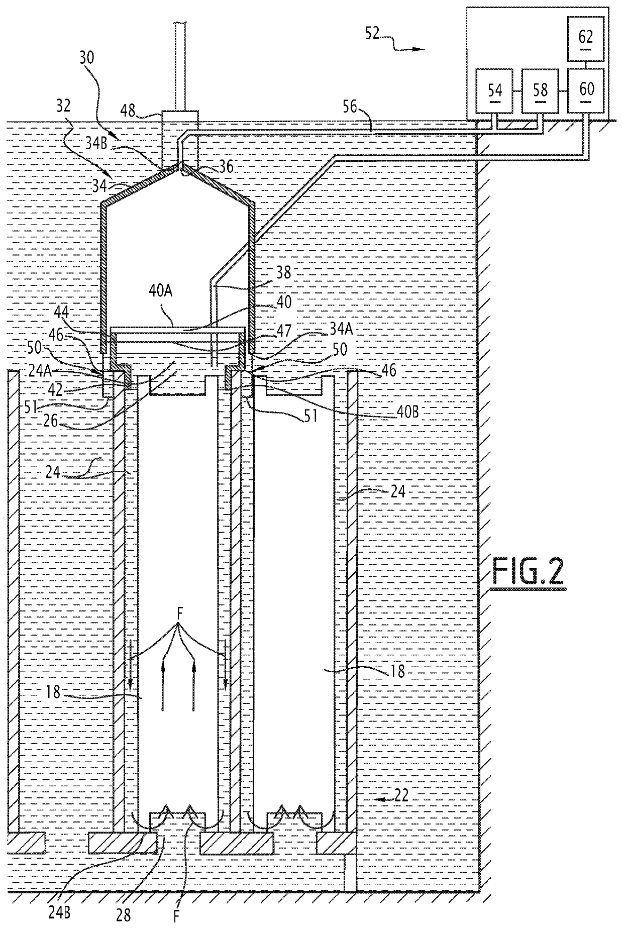 Leakage testing device for seal verification by penetrant inspection of a nuclear fuel assembly located in a cell of a storage rack