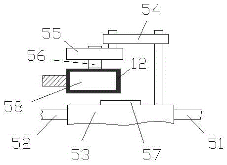 Agricultural material conveying device