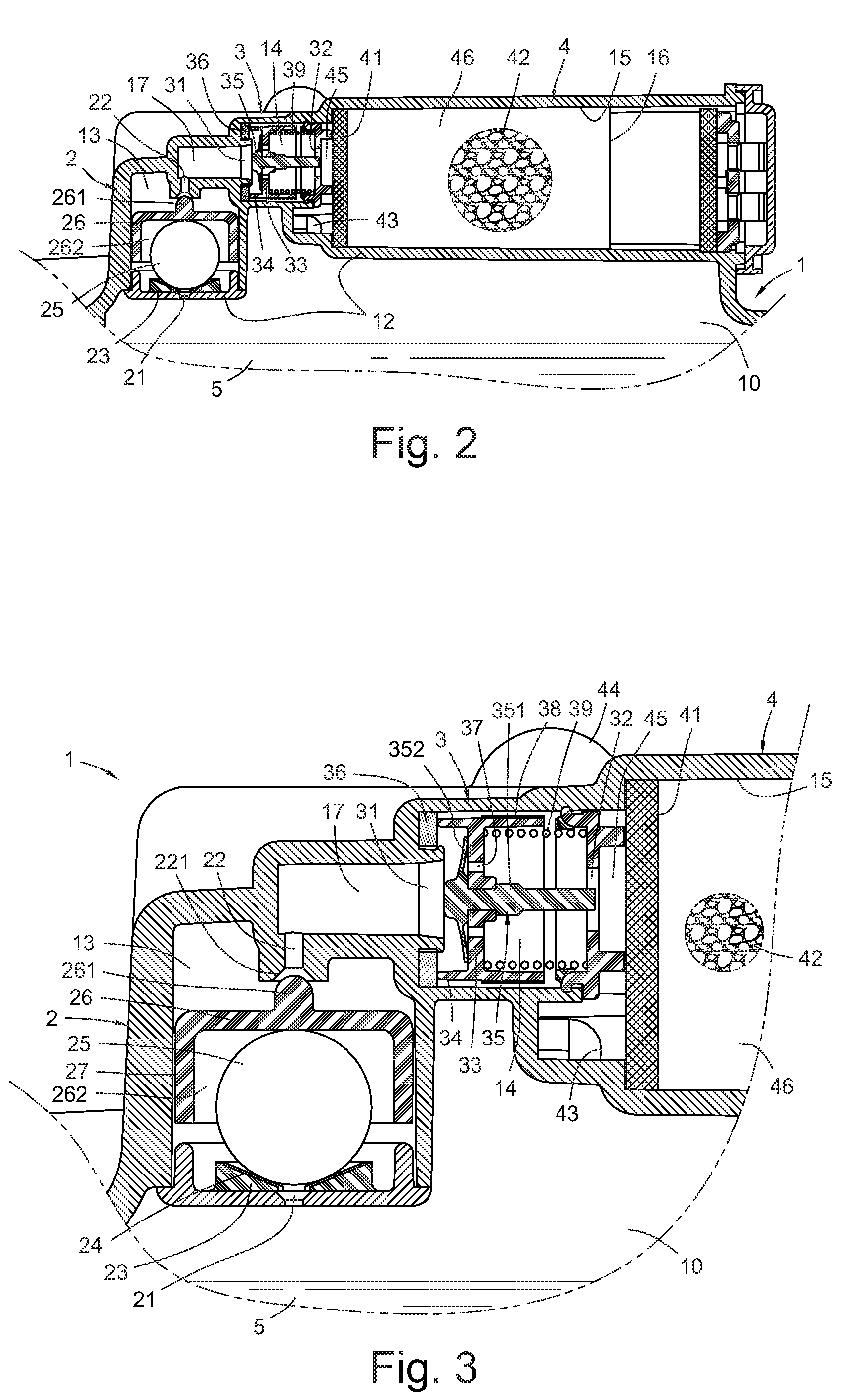 Fuel Tank having Functions of Adjusting Press Produced by Fuel Volatilizing and Preventing Fuel Overflowing