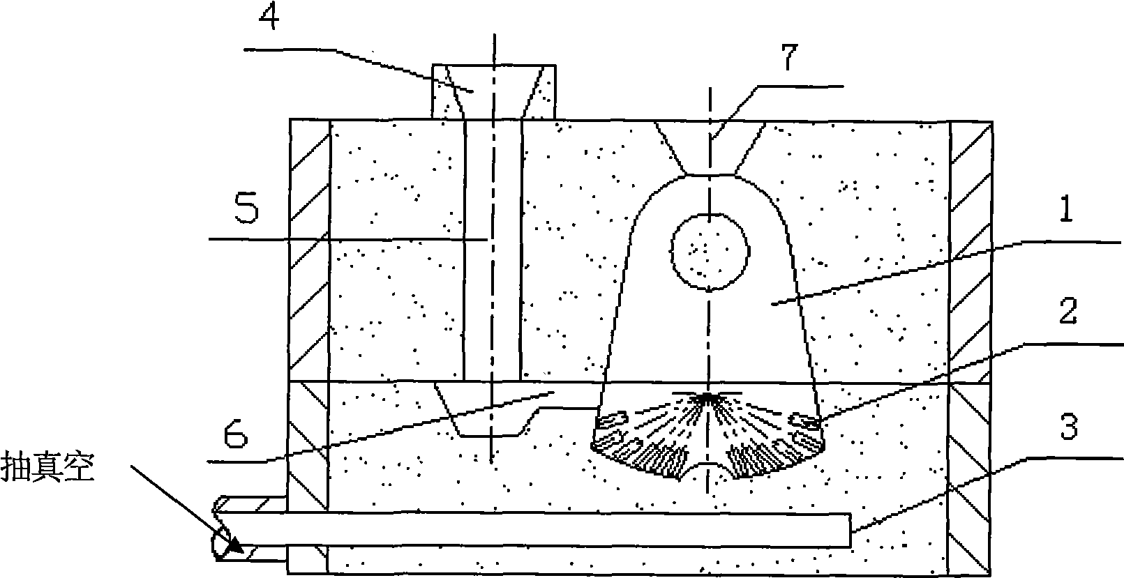 Composite material hammerhead of crusher and negative pressure casting method thereof