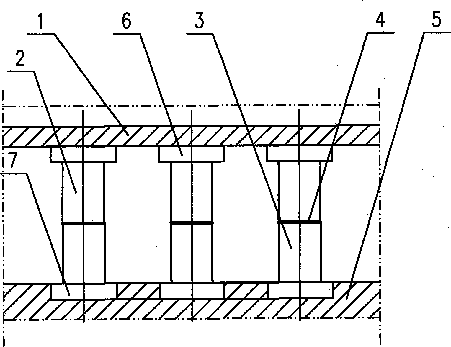 Bottom flue gas passage structure of electrode calcination furnace with cap