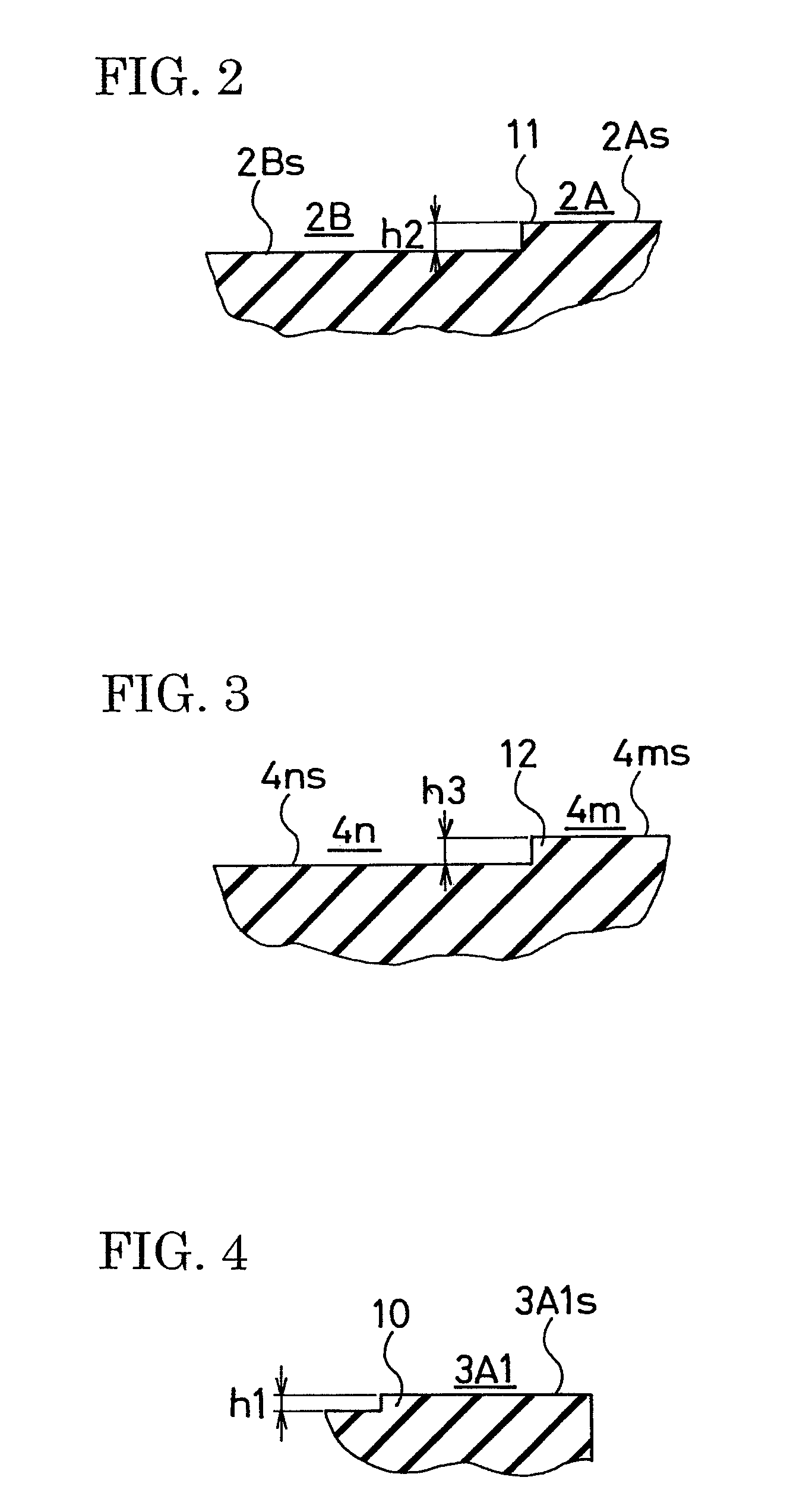 Pneumatic tire with tread having inclination grooves