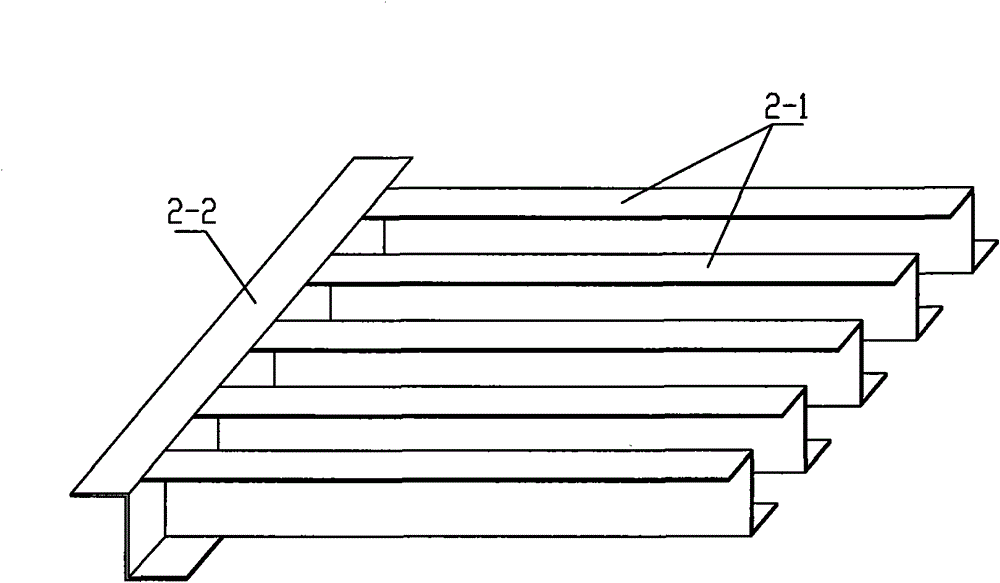 High-accuracy antenna reflecting surface panel and manufacturing method thereof