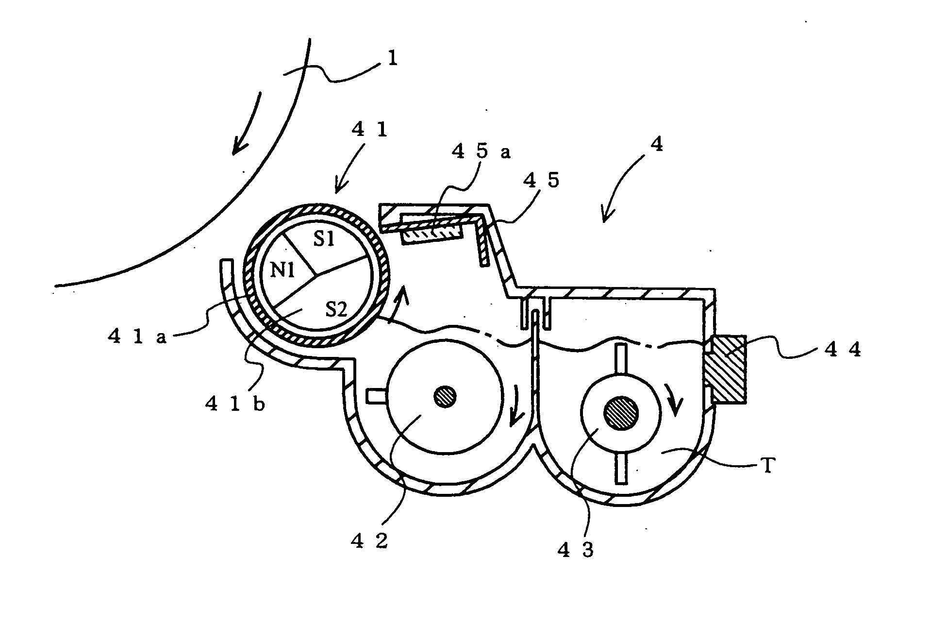 Magnetic toner, and developing apparatus and image forming apparatus using it